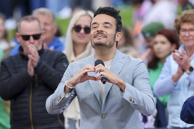 Giovanni Zarella stands on the stage, Saisoneroeffnung, ZDF Fernsehgarten, ZDF Sendezentrum on May 04, 2025 in Mainz, Germany Photo by Marco Steinbrenner DeFodi Images Giovanni Zarella stands on the stage, Saisoneroeffnung, ZDF Fernsehgarten, ZDF Sendezentrum, May 4, 2025 in Mainz, Germany Photo by Marco Steinbrenner DeFodi Images