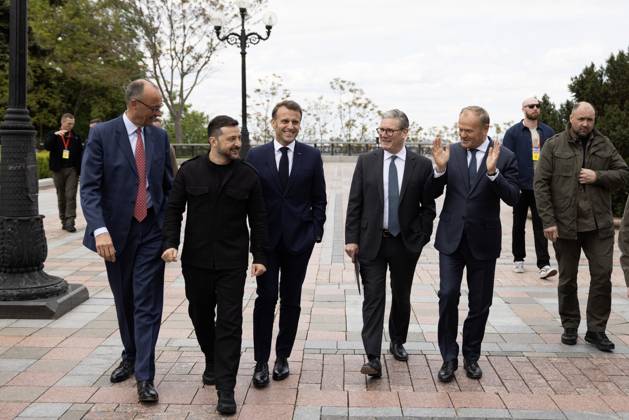 Prime Minister Keir Starmer visits Ukraine 10 05 2025. Kyiv, Ukraine. Prime Minister Keir Starmer, Emmanuel Macron, French President, and Friedrich Merz, German Chancellor Poland Prime Minister Donald Tusk meets with Volodymyr Zelenskyy, President of Ukraine during a visit to Ukraine., Credit:Simon Dawson Avalon Ukraine, Kyiv  Copyright: xSimonxDawsonx xAvalonx 0997539127