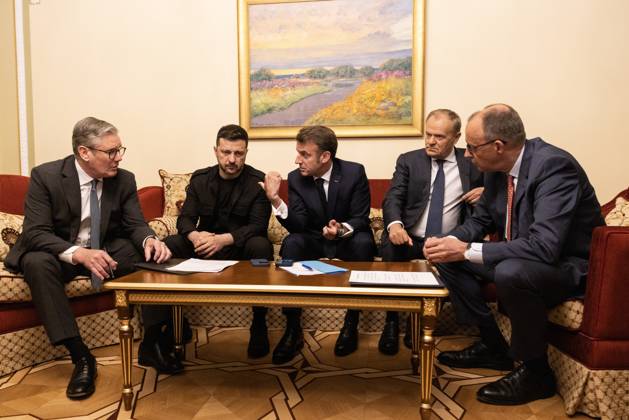Prime Minister Keir Starmer visits Ukraine 10 05 2025. Kyiv, Ukraine. Prime Minister Keir Starmer, Emmanuel Macron, French President, and Friedrich Merz, German Chancellor Poland Prime Minister Donald Tusk and Volodymyr Zelenskyy, President of Ukraine call US President Donald Trump on the phone during a visit to Ukraine., Credit:Simon Dawson Avalon Ukraine, Kyiv  Copyright: xSimonxDawsonx xAvalonx 0997540515