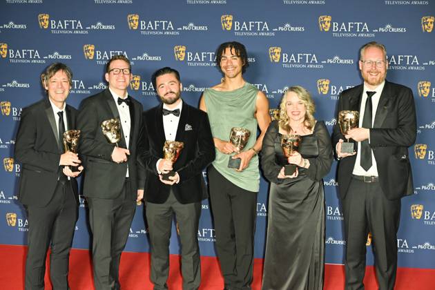 BAFTA TV Awards, Winners, London, UK, 11 May 2025. London, UK, 11 May 2025. Bruce Fletcher, Peter Beard, Ashley Francis-Roy, Michael Harte and cast and crew pose with the Factual Series Award for To Catch a Copper on the Winners Carpet at the BAFTA Television Awards with P&O Cruises at the Royal Festival Hall, London, UK., Credit:Lee Floyd Avalon UK, London, Royal Festival Hall Copyright: xLeexFloydx xAvalonx 0998025448