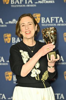 BAFTA TV Awards, Winners, London, UK, 11 May 2025. London, UK, 11 May 2025. Kirsty Wark poses with the Fellowship Award on the Winners Carpet at the BAFTA Television Awards with P&O Cruises at the Royal Festival Hall, London, UK., Credit:Lee Floyd Avalon UK, London, Royal Festival Hall Copyright: xLeexFloydx xAvalonx 0998025478