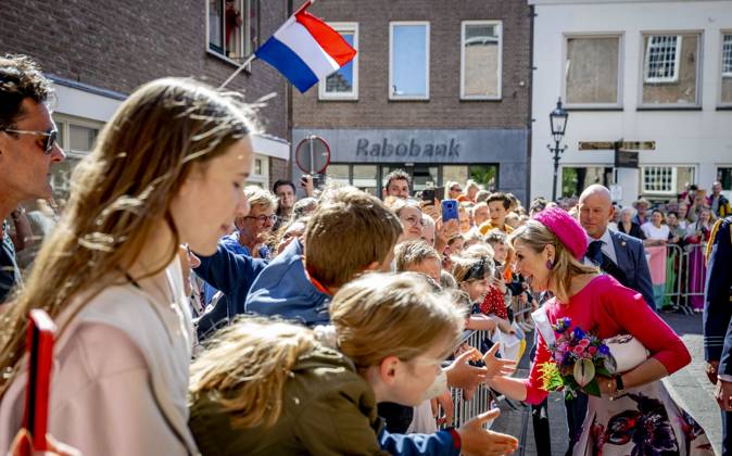 13-05-2025 Utrecht Queen Maxima and King Willem-Alexander visited the Old Town Hall from 1375, which forms a whole with the IJsselpoort Montfoort and Daiwa House a company that specialises in sustainable and fast construction solutions in Montfoort. Â Copyright: xPPEx