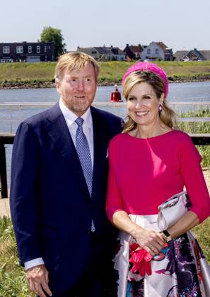 13-05-2025 Utrecht Queen Maxima and King Willem-Alexander at the ferry De Overkant during the visited at Montfoort, Lopik, Viane, Lopikerwaard and Vijfheerenlanden in Utrecht. Â Copyright: xPPEx