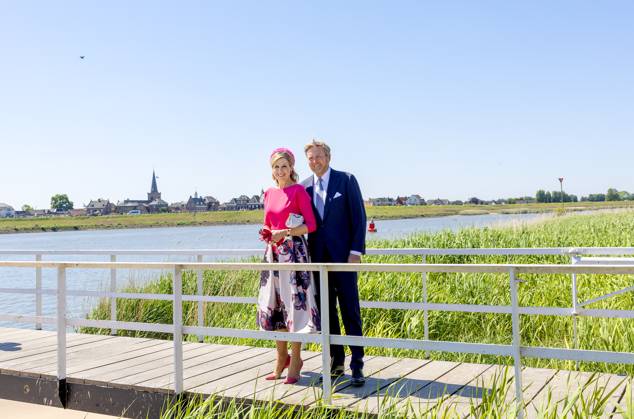 13-05-2025 Utrecht Queen Maxima and King Willem-Alexander at the ferry De Overkant during the visited at Montfoort, Lopik, Viane, Lopikerwaard and Vijfheerenlanden in Utrecht. Â Copyright: xPPEx