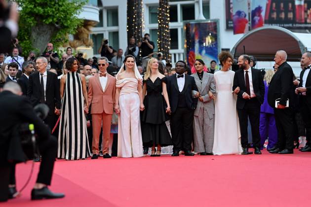 Cannes - Opening Ceremony Red Carpet Carlos Reygadas, Leïla Slimani, Payal Kapadia, Dieudo Hamadi, Alba Rohrwacher, Juliette Binoche, Jeremy Strong, Halle Berry, Hong Sang-soo at the Opening Ceremony and Leave One Day Premiere at the 78th Cannes Film Festival held at Palais des Festivals on May 13, 2025 in Cannes, France. Phot oby Franck Castel ABACAPRESS.COM Cannes France Copyright: xCastelxFranck ABACAx