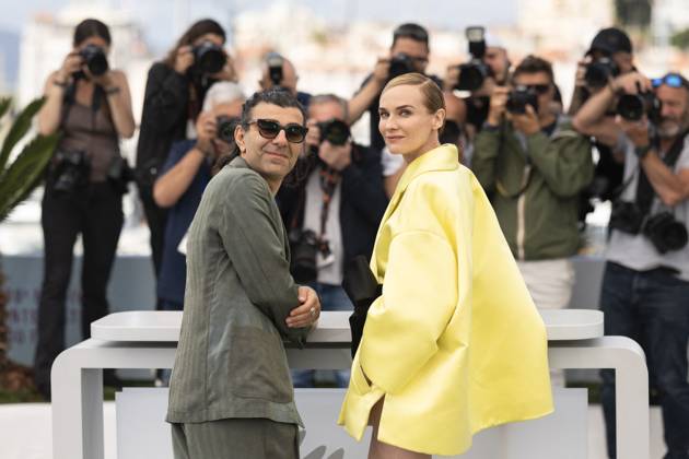 Entertainment Bilder des Tages Photocall du film Amrum lors du 78ème Festival International du Film de Cannes Diane Kruger, Fatih Akin Photocall of the film Amrum during the 78th Cannes International Film Festival on May 16, 2025 Jacovides Moreau Bestimage Photocall of the film Amrum during the 78th Cannes International Film Festival on May 16, 2025 Cannes France  Copyright: xJACOVIDES-MOREAUx xBESTIMAGExJACOVIDES-MOREAUx xBESTIMAGEx