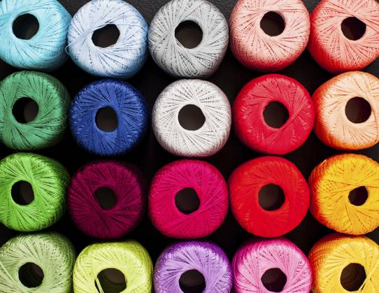 Bunte Garnknäuel. Blick von oben, Regenbogenfarben. Alle Farben Colored balls of yarn. View from above, rainbow colors. All colors Copyright: imageBROKER OksanaxShufrych ibxiqx13436428.jpg ,model released, Symbolfoto ,property released
