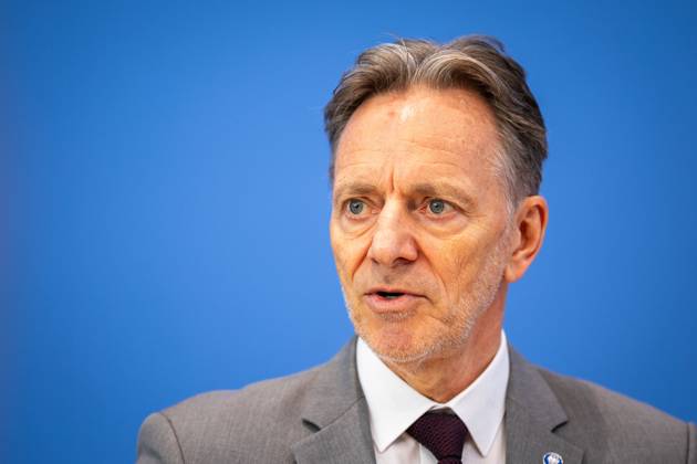 Holger Muench, President of the Federal Criminal Police Office, presents the case figures for politically motivated crime PMK 2024 at the Federal Press Conference in Berlin, 20 05 2025 Berlin Germany Copyright: xJulianexSonntagx
