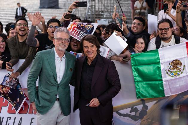 May 20, 2025, Mexico City, Mexico: TOM CRUISE and director CHRISTOPHER MCQUARRIE ttended the premiere of Mission Impossible: Dead Reckoning at the National Auditorium, where they signed autographs and walked the red carpet. Mexico City Mexico - ZUMAl178 20250520_znp_l178_001 Copyright: xCristianxLeyvax
