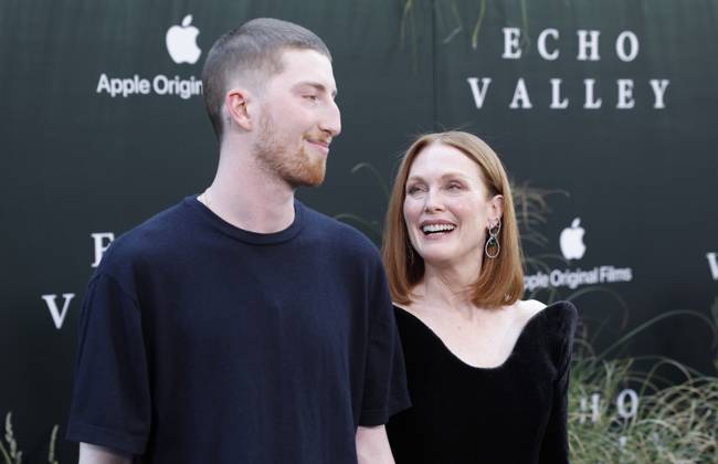 Julianne Moore and her son Caleb Freundlich arrive on the red carpet for the Echo Valley New York Premiere at AMC Lincoln Square 13 on June 04, 2025 in New York City.  NYP20250604228 JOHNxANGELILLO