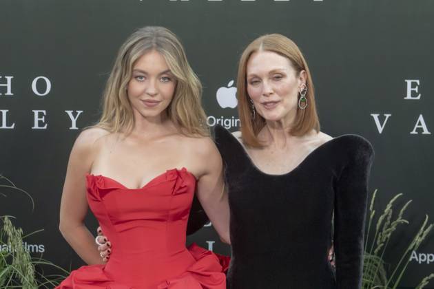 Echo Valley New York Premiere in New York, USA - 04 Jun 2025 (L-R) Sydney Sweeney and Julianne Moore attend the Echo Valley New York Premiere at AMC Lincoln Square. New York United States Copyright: xRonxAdarx xSOPAxImagesx _radar_echovalley_20250604_02777