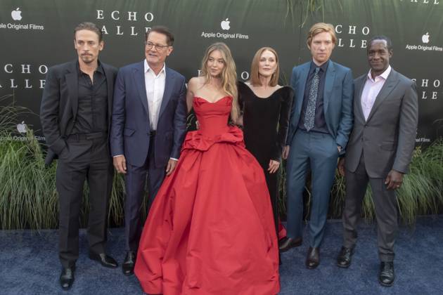 June 4, 2025, New York, United States: (L-R) Edmund Donovan, Kyle MacLachlan, Sydney Sweeney, Julianne Moore, Domhnall Gleeson and Albert Jones attend the Echo Valley New York Premiere at AMC Lincoln Square. New York United States - ZUMAs197 20250604_aaa_s197_490 Copyright: xRonxAdarx