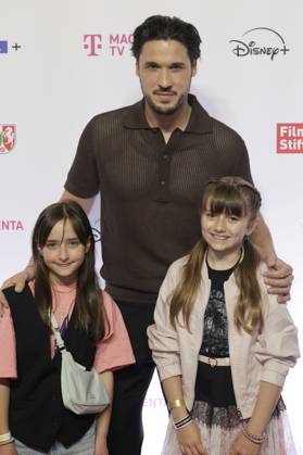 Guest, Alexander Milo and Rona Regjepi at the premiere of the ZDFneo series Chabos at the 11 Series Camp Festival 2025 at Cinenova Cinema Cologne, 05 06 2025 Foto:xR.xSchmiegeltx xFuturexImagex chabos_5602