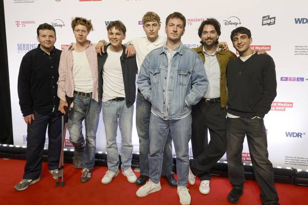 Arkadij Khaet, Arsseni Bultmann, Nico Marischka, Jonathan Kriener, Johannes Kienast, Mickey Paatzsch and Loran Alhasan at the premiere of the ZDFneo series Chabos at the 11 Series Camp Festival 2025 at the Cinenova cinema in Cologne, 05 06 2025 Foto:xR.xSchmiegeltx xFuturexImagex chabos_5646