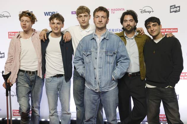 Arsseni Bultmann, Nico Marischka, Jonathan Kriener, Johannes Kienast, Mickey Paatzsch and Loran Alhasan at the premiere of the ZDFneo series Chabos at the 11 Series Camp Festival 2025 at the Cinenova cinema in Cologne, 05 06 2025 Foto:xR.xSchmiegeltx xFuturexImagex chabos_5648