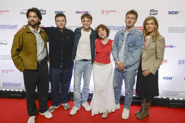 Mickey Paatzsch, Arkadij Khaet, Nico Marischka, Mathilda Smidt, Johannes Kienast and Anke Engelke at the premiere of the ZDFneo series Chabos at the 11 Series Camp Festival 2025 at the Cinenova cinema in Cologne, 05 06 2025 Foto:xR.xSchmiegeltx xFuturexImagex chabos_5649