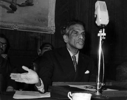 India Nepal Pakistan 8 August 1951 Press conference to Japanese Peace treaty in India its Excellence Krishna Menon takes at Part a Press conference to proposed Japanese Peace treaty found Today Tomorrow at India House instead of India will at the San Francisco Conference to Contract no  Copyright: xUnitedxArchivesx xkpaxKeystonex 19510808_baf_k09_021