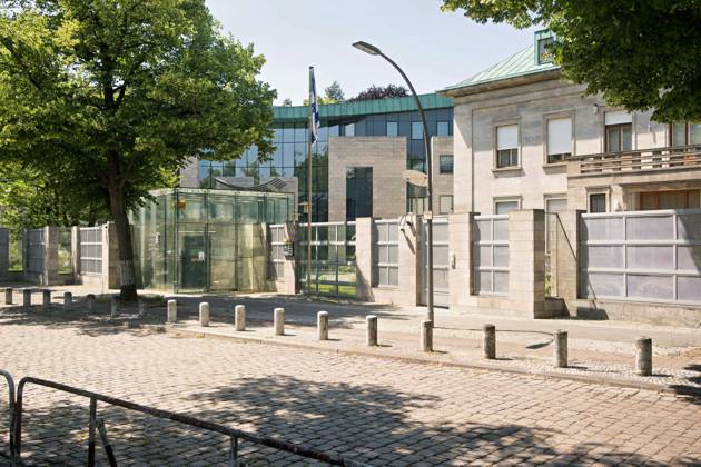 Berlin,13 06 2025,Israeli embassy in the Wilmersdorf district of Schmargendorf The Israeli embassy in Berlin will remain closed today, 13 June 2025, until further notice During the night, Israel carried out targeted air strikes in IRAN on its nuclear program