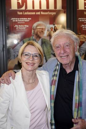 Livia Leu and Emil Steinberger at the premiere of the documentary Typisch Emil Vom Loslassen und Neuanfangen at Kant Kino Berlin, 16 06 2025 Foto:xT.xBartillax xFuturexImagex emil_5631