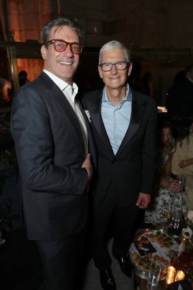 World premiere of Apple Original Films F1 The Movie at Cipriani 42nd Street. F1 The Movie will be released in theatre s and in IMAX in partnership Warner Bros. Pictures on June 27, 2025 Featuring: Jon Hamm and Tim Cook Where: New York, New York, United States When: 16 Jun 2025 Credit: Marion Curtis StarPix for Apple Original Films INSTARimages EDITORIAL USE ONLY. NOT FOR USE BY NEWSPAPERS BASED IN THE UK. Copyright: xx instar54848262