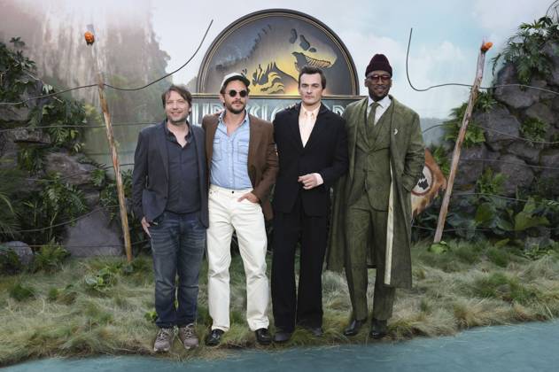 Gareth Edwards, Jonathan Bailey, Rupert Friend and Mahershala Ali at the world premiere of the movie Jurassic World Rebirth Jurassic World Rebirth at Odeon Luxe Leicester Square, London, 17 06 2025 Foto:xS.xVasx xFuturexImagex jurassic_5841