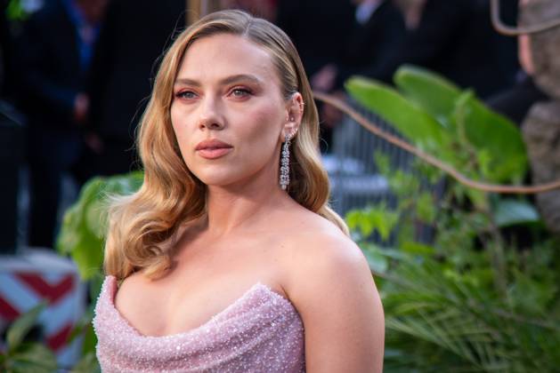 June 17, 2025, London, United Kingdom: Scarlett Johansson attends the Jurassic World Rebirth World Premiere at the Odeon Luxe Leicester Square. London United Kingdom - ZUMAs197 20250617_aaa_s197_475 Copyright: xLoredanaxSangiulianox