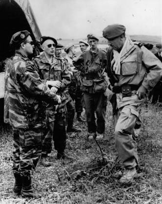 Africa Egypt 5 May 1956 French Troops lead Cleanup to the Palestro Ambush through Trouble in America in the Region Bouzegza running Cleanup to the Palestro Ambush in Algeria, at the a French Patrol from the Rebels killed was the Photo shows General Massu right , the the Paratroopers commanded and instructs  Copyright: xUnitedxArchivesx xkpaxKeystonex 19560505_baf_k09_207