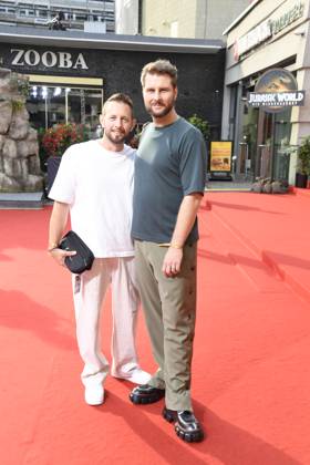 Maurice Gajda with husband Mitch Barg at the premiere of JURASSIC WORLD DIE WIEDERGEBURT at the ZOO Palast in Berlin on 18 06 2025