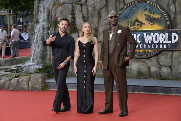 Jonathan Bailey, Scarlett Johansson and Mahershala Ali at the premiere of JURASSIC WORLD DIE WIEDERGEBURT at the ZOO Palast in Berlin on 18 06 2025