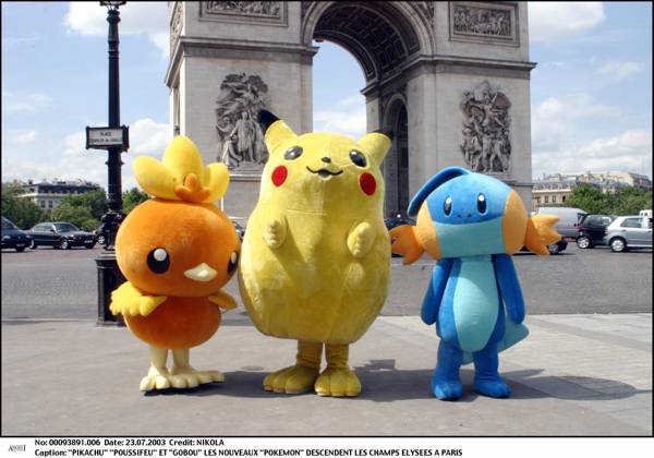 PIKACHU POUSSIFEU und GOBOU sie NEUE POKEMON DESCENDENT sie FELDER ELYSEES A Paris voll Fuß  Copyright: xAGENCEx xBESTIMAGExAGENCEx xBESTIMAGEx