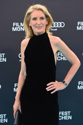 Maria FURTWAENGLER actress , single picture,cropped single motif,half figure,half figure red carpet,red carpet,opening 42 Filmfest Munich on 28 06 2024 Gasteig HP8
