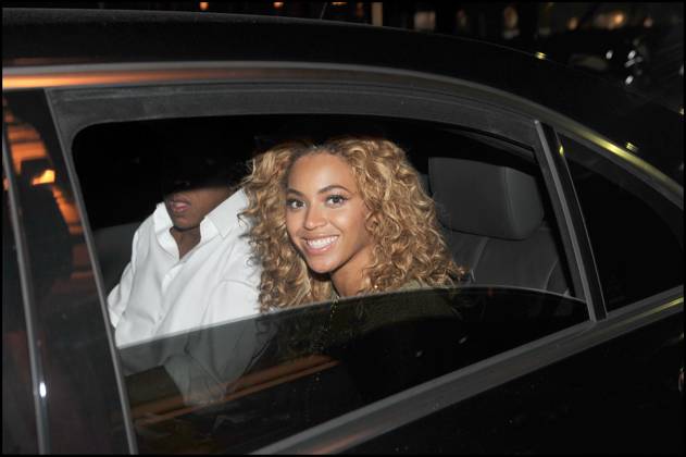 BEYONCE KNOWLES ET JAY Z S ECLATENT A LARC A PARIS BEYONCE KNOWLES ET JAY Z HAVE FUN IN NAGHTCLUB ARC, PARIS France  Copyright: xRACHIDxBELLAKx xBESTIMAGExRACHIDxBELLAKx xBESTIMAGEx