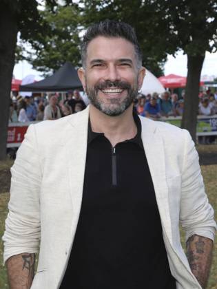 US-amerikanischer Popsänger Marc Terenzi zu Besuch auf der Galopprennbahn Magdeburg-Herrenkrug am 13.07.2024, Magdeburg, DE US pop singer Marc Terenzi to visit the Magdeburg-Herrenkrug racecourse on 13 July 2024, Magdeburg, DE Copyright: imageBROKER AxelxKammerer ibliqx13938947