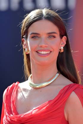 Superman Premiere - Los Angeles, USA LOS ANGELES, USA. July 07, 2025: Sara Sampaio at the premiere for Superman at the TCL Chinese Theatre. Los Angeles CA USA Copyright: xPaulxSmith Featureflashx