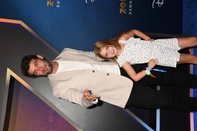 James Wolk and Daughter attends the world premiere of Disney s Zombies 4: Dawn of the Vampires at the El Capitan Theatre in Hollywood, California, on July 8, 2025. Copyright: xJeffreyxMayerx xMediaPunchx