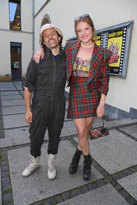 Tobias Jundt aka Bonaparte, Jella Haase at the SchwarzeSchafe premiere at the cinema in the Kulturbrauerei in Berlin on 15 07 2025