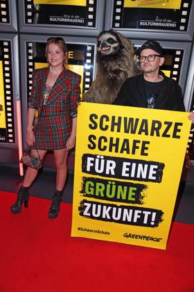 Jella Haase, Milan Peschel at the SchwarzeSchafe premiere at the cinema in the Kulturbrauerei in Berlin on 15 07 2025