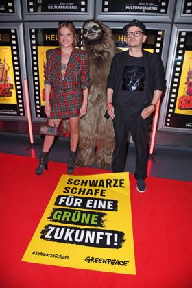 Jella Haase, Milan Peschel at the SchwarzeSchafe premiere at the cinema in the Kulturbrauerei in Berlin on 15 07 2025