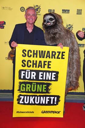 Robert Lohr at the SchwarzeSchafe premiere at the cinema in the Kulturbrauerei in Berlin on 15 07 2025