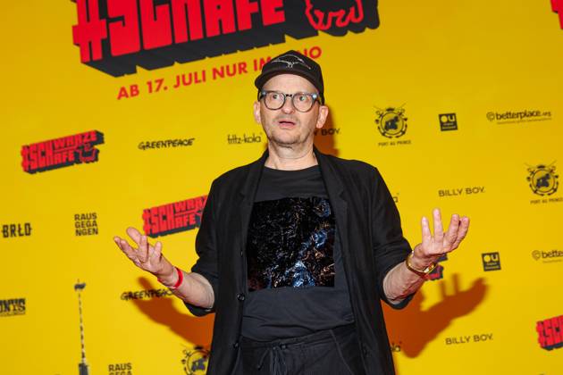 Premiere SchwarzeSchafe Milan Peschel at the premiere of SchwarzeSchafe at the cinema in the Kulturbrauerei on 15 07 2025 in Berlin Copyright: xEventpressxKochanx