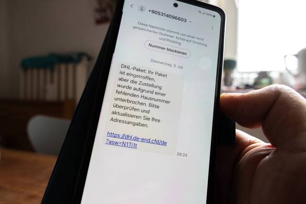 A text message on a smartphone with the false claim that a package has not been delivered with a link to a trap A note on the scam is the phone number from abroad and spelling mistakes like here Address details The message says DHL Packet Your package has arrived but the delivery was interrupt