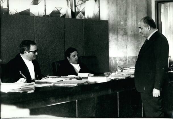 Italy San Marino 5 May 1976 – the former Secretary of Defense, Signor Kario Tanassi, a the Italian Politicians, the in the Case the Bribes to the Lockheed Aircraft Co entangled were, is during of Process against Two Journalists before Court, at those the former Minister Display reimbursed had, because you from the Scandal told had  Copyright: xUnitedxArchivesx xkpaxKeystonex 19760505_baf_k09_141 !ACHTUNG AUFNAHMEDATUM GESCHÄTZT!