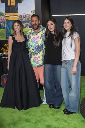 July 21, 2025, New York, United States: (L-R) Adam Sandler, Jackie Sandler, Sadie Sandler and Sunny Sandler attend Netflix s Happy Gilmore 2 New York Premiere at Jazz at Lincoln Center on July 21, 2025 in New York City. New York United States - ZUMAs197 20250721_aaa_s197_309 Copyright: xRonxAdarx