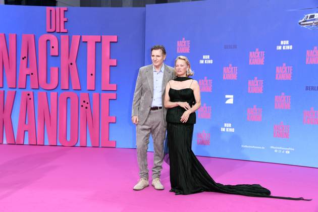 Liam Neeson and Pamela Anderson at the German premiere of DIE NACKTE KANONE in Berlin on 24 07 2025