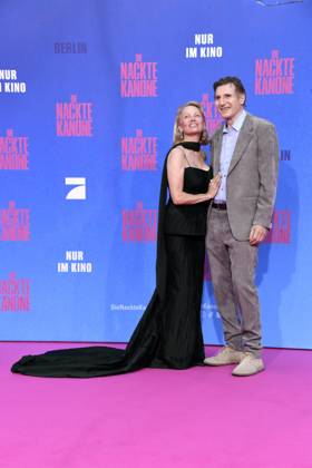 Pamela Anderson, Liam Neeson at the German premiere of DIE NACKTE KANONE in Berlin on 24 07 2025