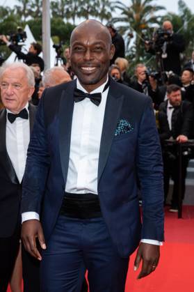 Jimmy Jean Louis Montée des marches du film Les plus belles années dune vie lors du 72ème Festival International du Film de Cannes On may 18th 2019 Cannes France Borde Bestimage Red carpet for the movie Les plus belles années dune vie during the 72nd Cannes International Film festival On may 18th 2019 Cannes France Copyright: xOLIVIERxBORDEx xBESTIMAGExOLIVIERxBORDEx xBESTIMAGEx