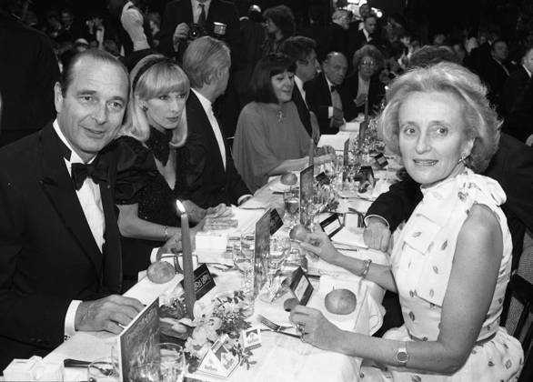 Archives Dany Saval, Jacques Chirac and his wife Bernadette Loulou Gastés 75th birthday party at the Paradis Latin, organized by Line Renaud March 18, 1983 Jean Claude Woestelandt Bestimage Paris France  Copyright: xJEAN-CLAUDExWOESTELANDTx xBESTIMAGExJEAN-CLAUDExWOESTELANDTx xBESTIMAGEx