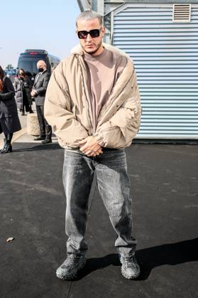 Exclusive DJ Snake Arrivals at the Balenciaga Fall Winter 2022 2023 fashion show during Paris Fashion Week at Le Bourget in Paris, France, on March 6, 2022 Da Silva Perusseau Bestimage Exclusive For Germany Call For Price Arrivals at the Balenciaga Fall Winter 2022 2023 fashion show during Paris Fashion Week at Le Bourget in Paris, France, on March 6, 2022 Paris Franc  Copyright: xPerusseaux-xDaxSilvax xBestimagexPerusseaux-xDaxSilvax xBestimagex