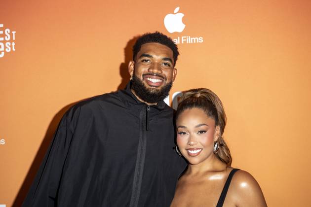 August 11, 2025, New York, United States: (L-R) Karl-Anthony Towns and Jordyn Woods attend the Highest 2 Lowest New York Premiere at Brooklyn Academy of Music. New York United States - ZUMAs197 20250811_aaa_s197_220 Copyright: xRonxAdarx