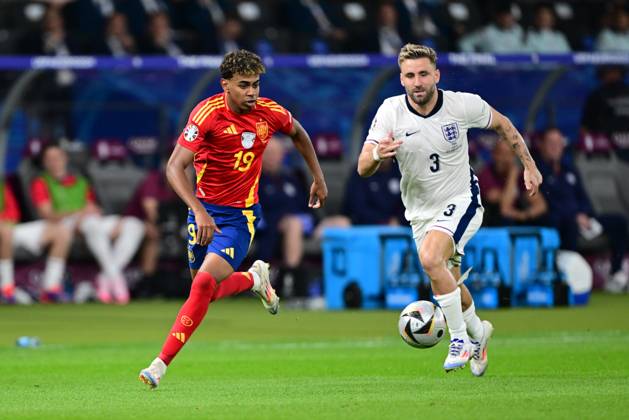 Spain v England: Final - UEFA EURO 2024 BERLIN, GERMANY - JULY 14: Lamine Yamal of Spain in action against Luke Shaw during the UEFA EURO 2024 final match between Spain and England at Olympiastadion in Berlin, Germany on July 14, 2024. Germany World. Editorial use only. Please get in touch for any other usage. Copyright: x2025xAnadoluxOÄüuzxYeterx